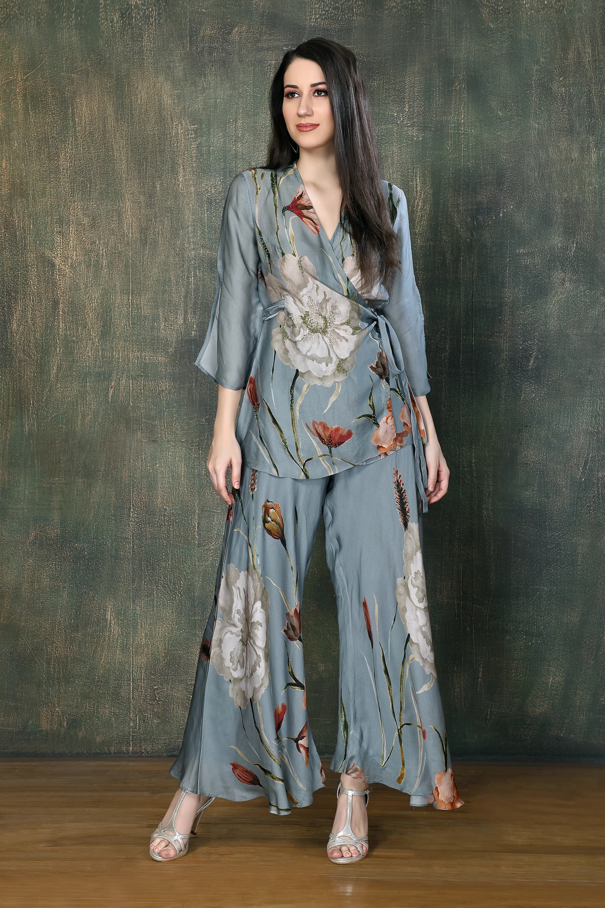Feel collection look