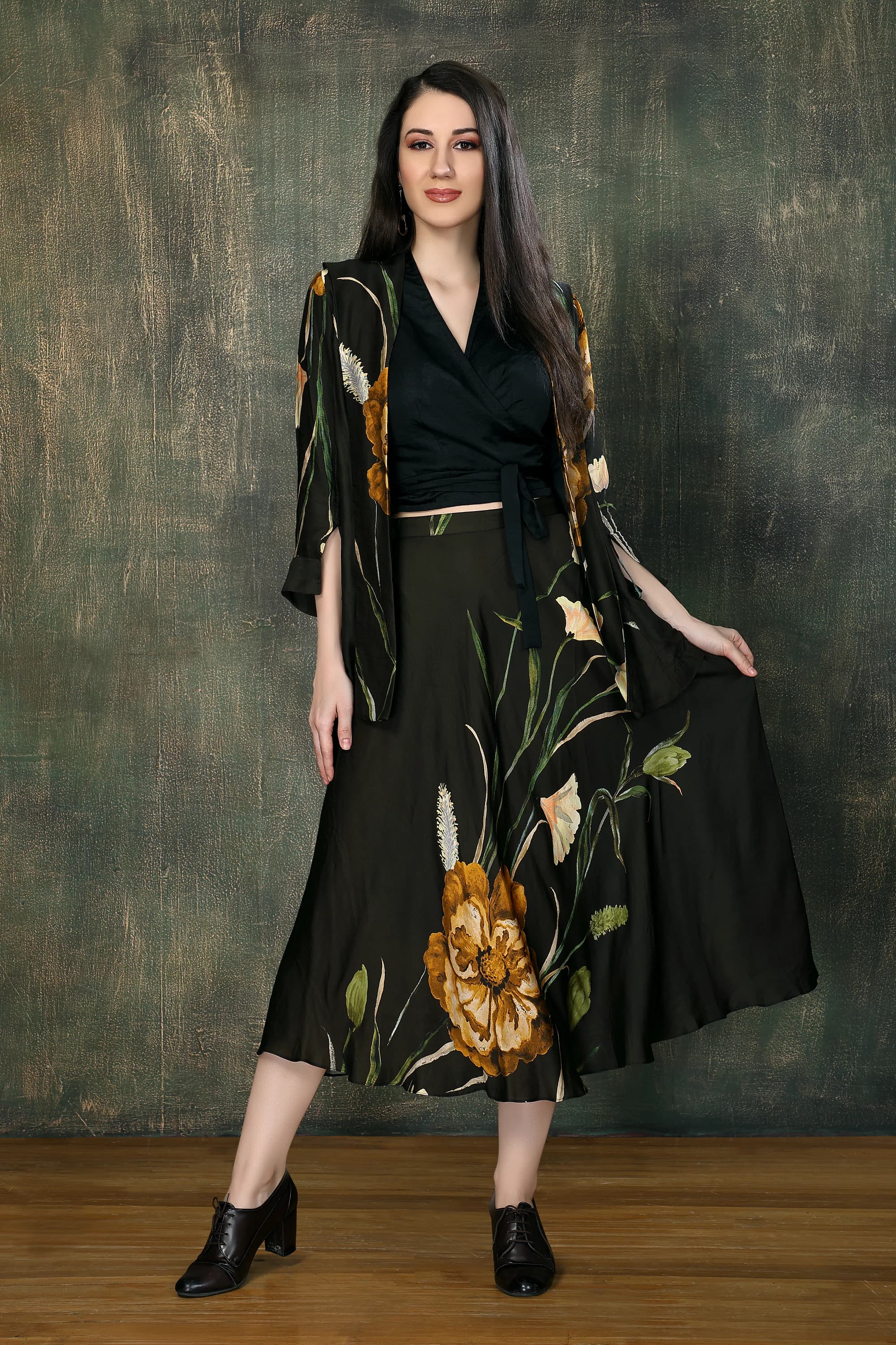 Black/gold big Flower print