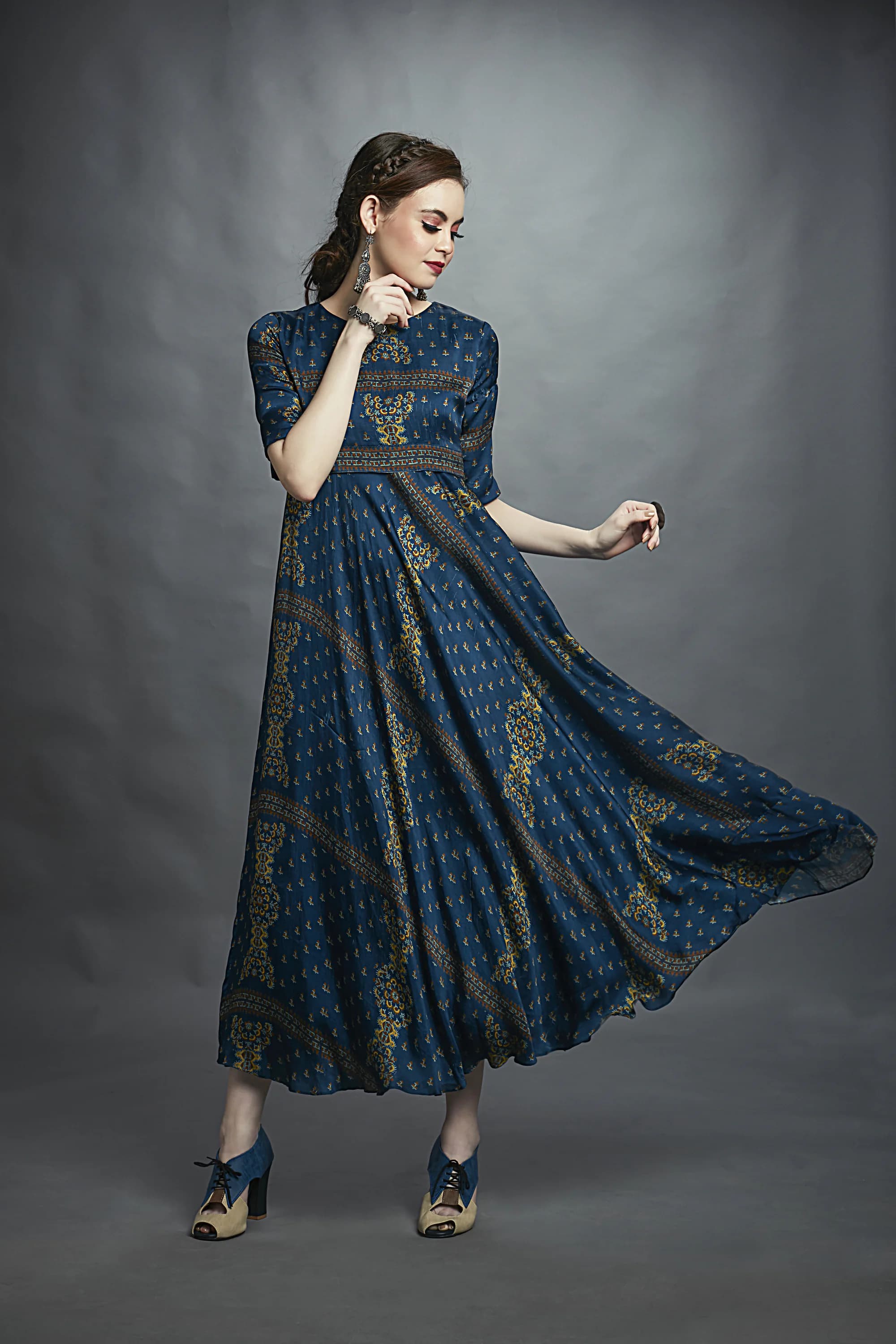 Peacock blue small flower buta print