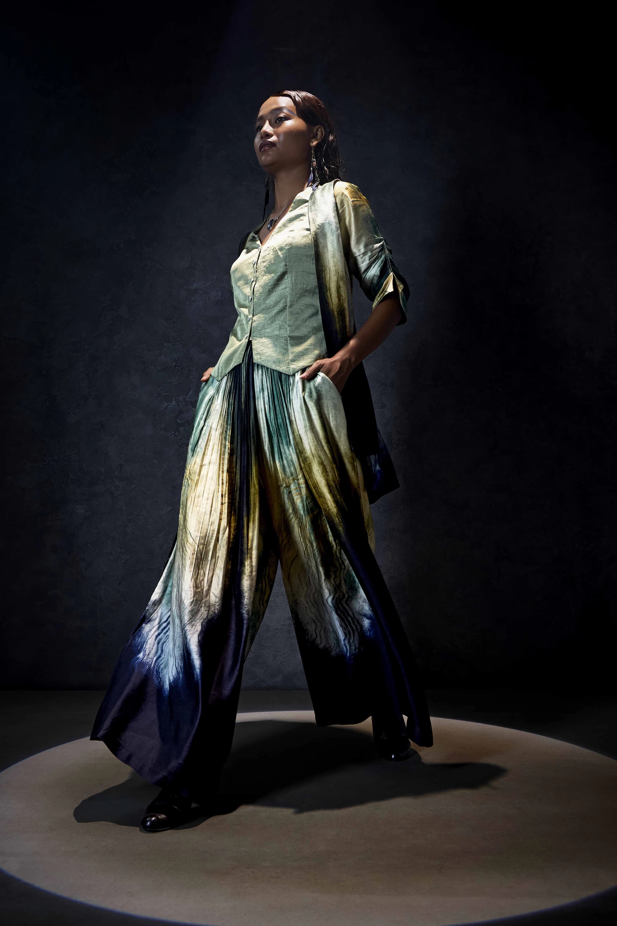 Green / Ink Blue Ombre Feather Print