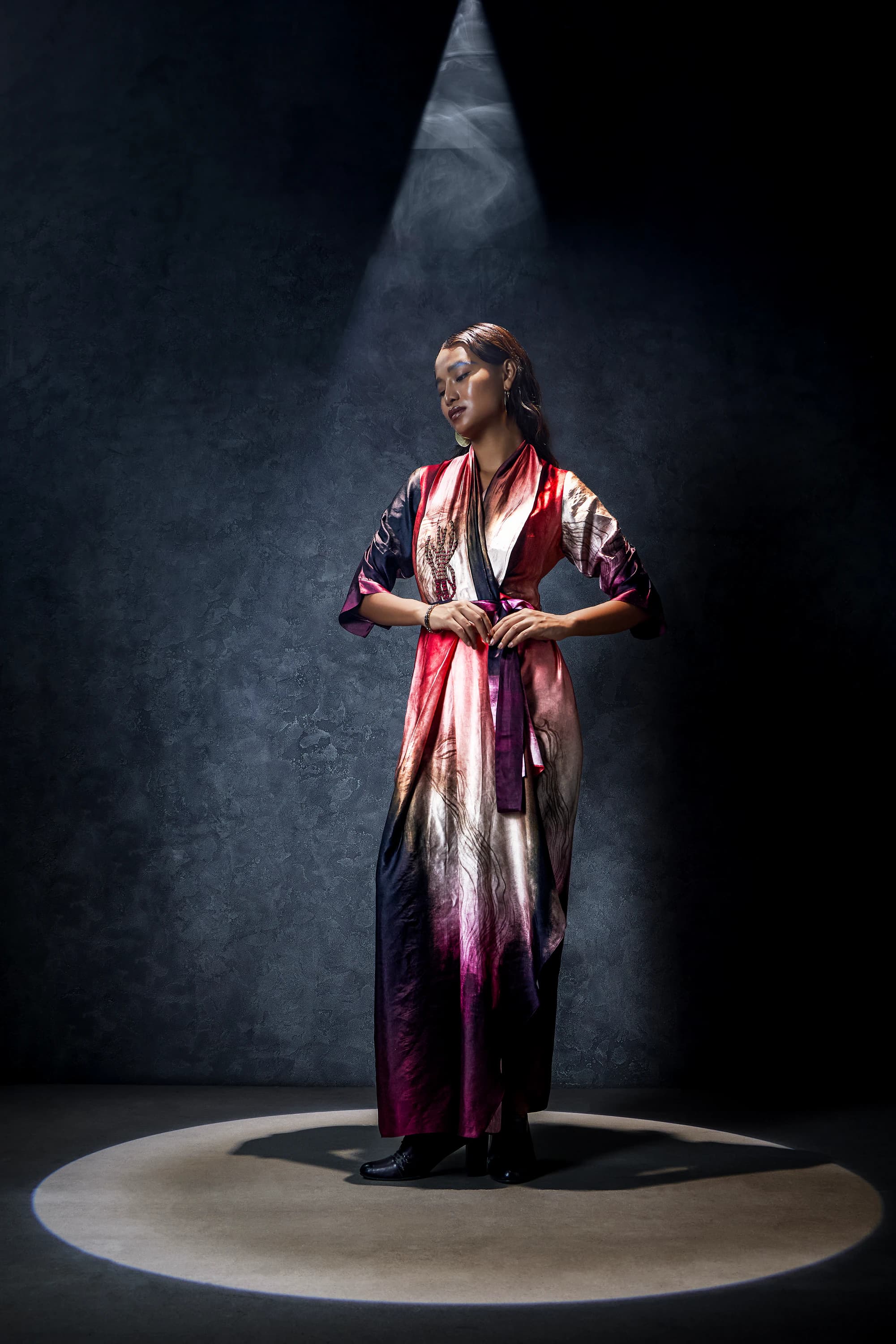Beige Ruby ombre feather print