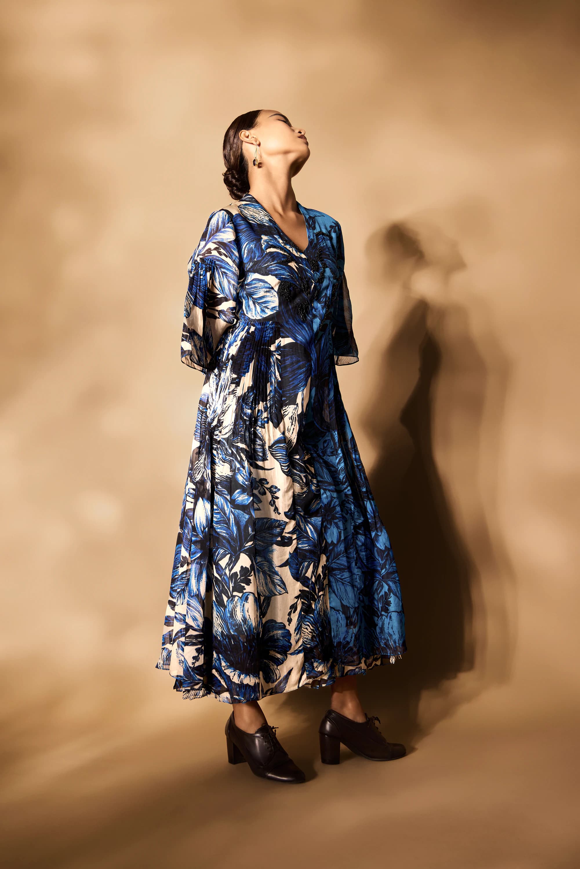 All over floral print in two colouways - white/ blue and blue/black