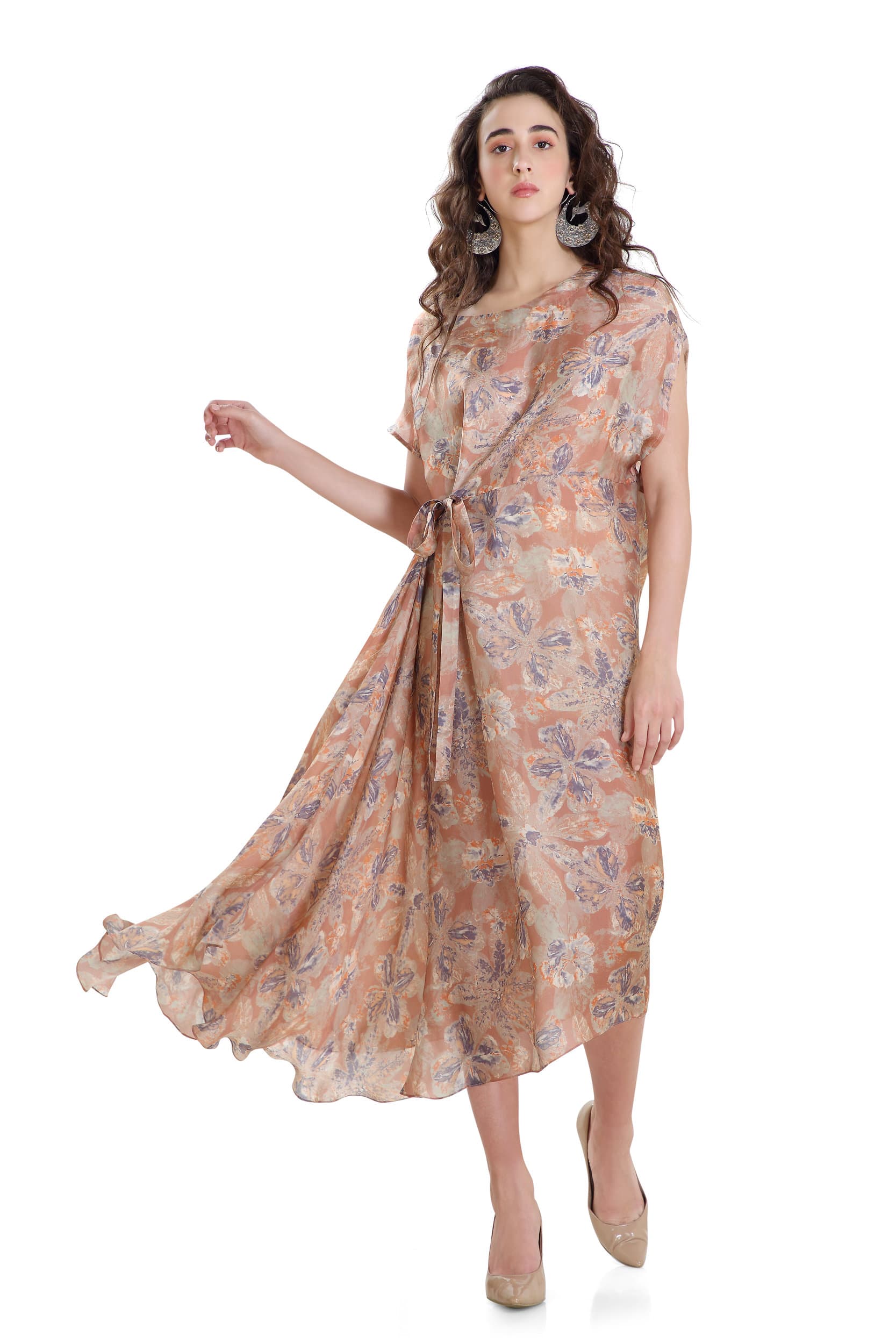 Kalaidescopic flower leaf print in pale pink colour combo