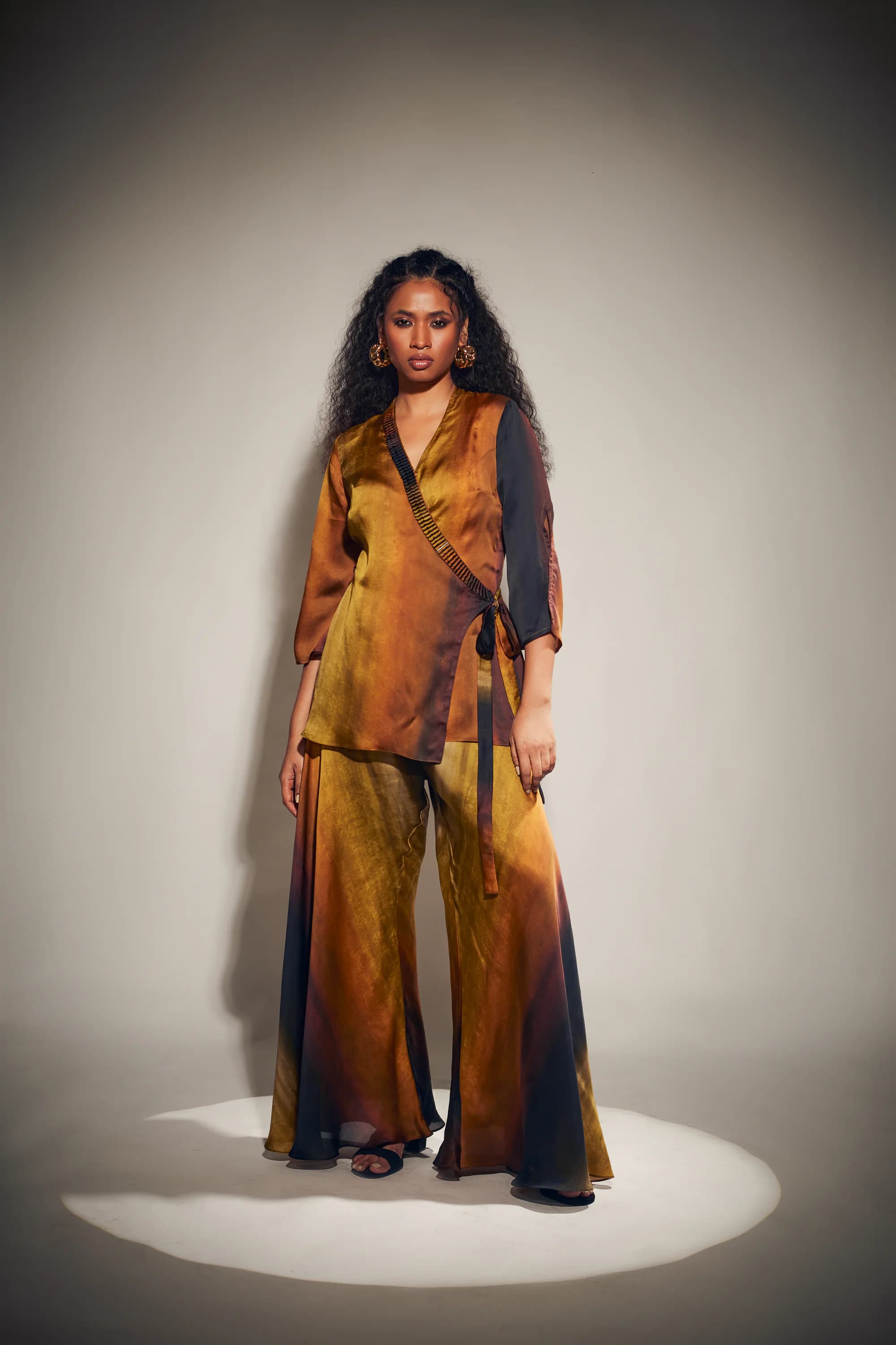 Simplicated collection look