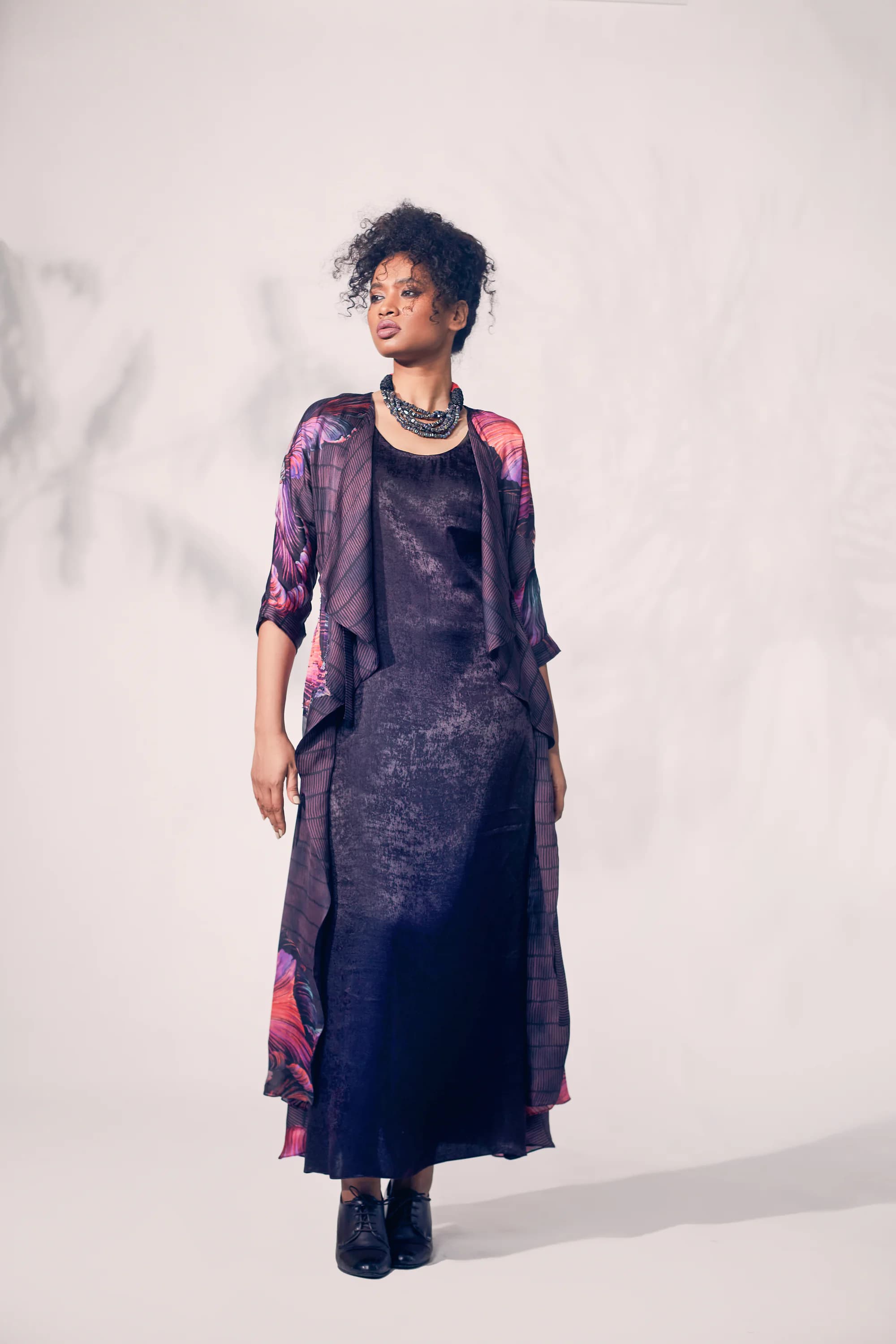 Berry Bamboo print with Multicolour chrysanthemum printed flower.